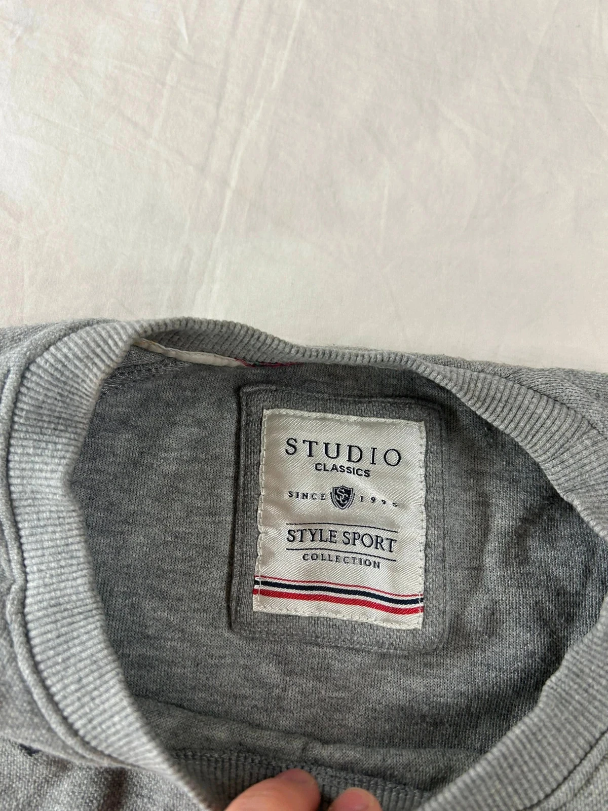 Vintage Studio Classics grey sweatshirt – photo 5